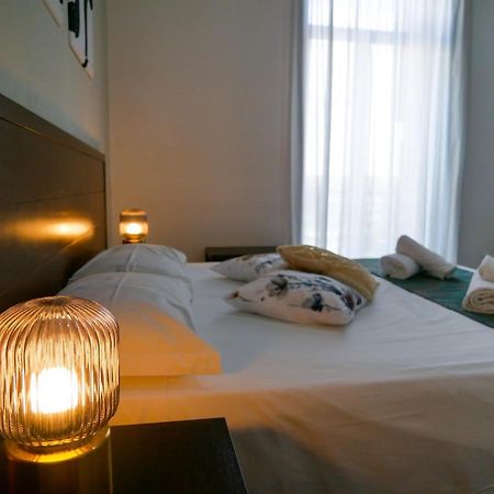 My Friend Antonia Bed and Breakfast Barcellona-Pozzo di Gotto Exteriör bild