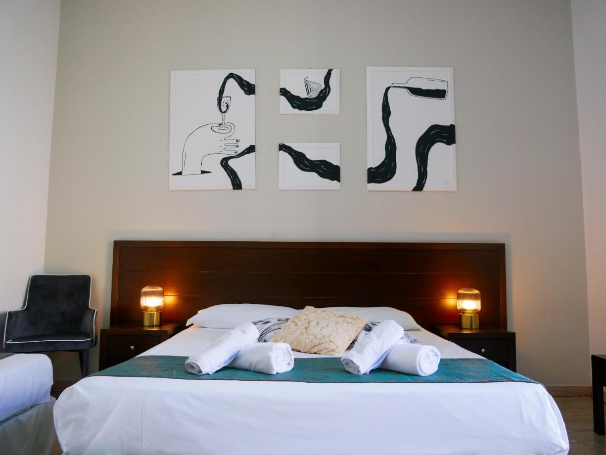 My Friend Antonia Bed and Breakfast Barcellona-Pozzo di Gotto Exteriör bild